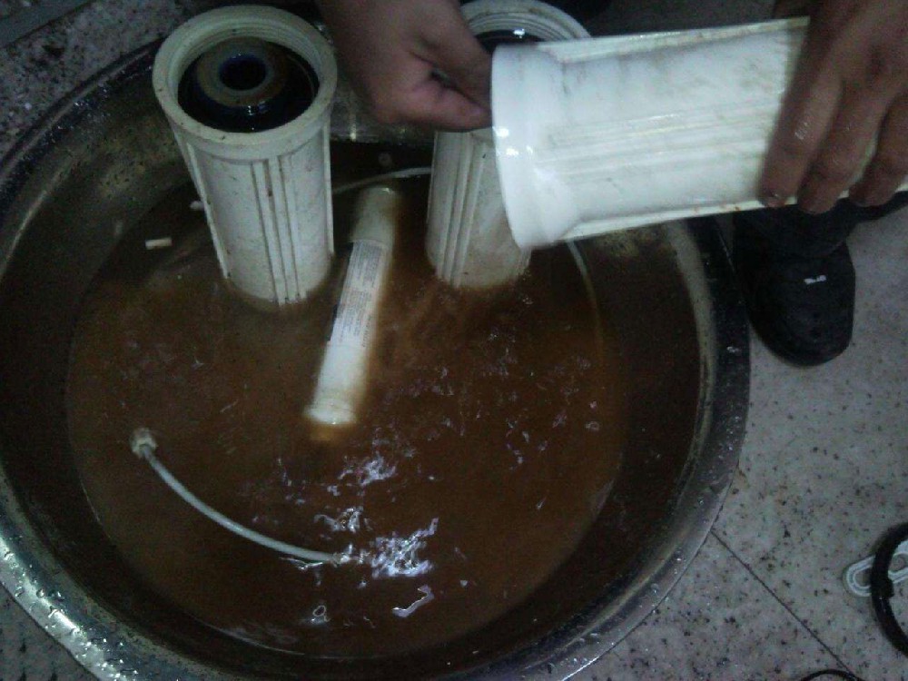 如何確定濾芯達(dá)到該更換的使用壽命？